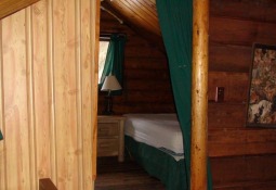 Pioneer Cabin (9)